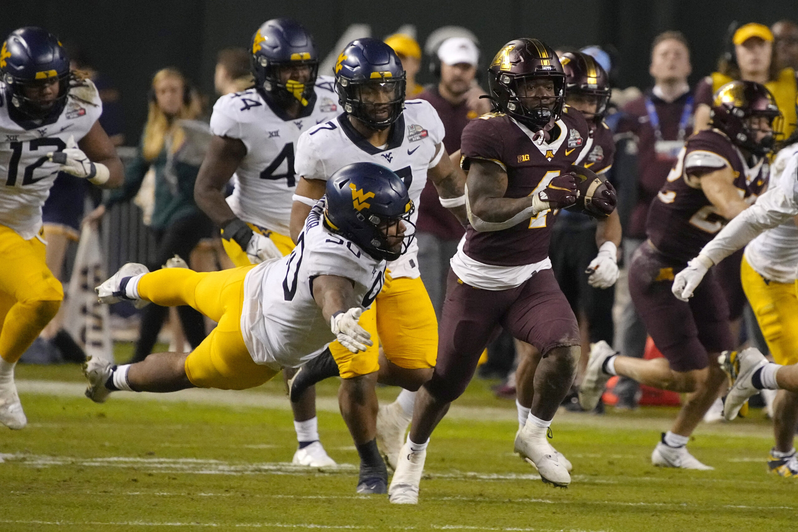 WVU FOOTBALL NOTEBOOK: Minnesota wins in the trenches in Guaranteed Rate Bowl